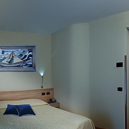 Hotel Savoia لينانو سابيادورو المظهر الخارجي الصورة