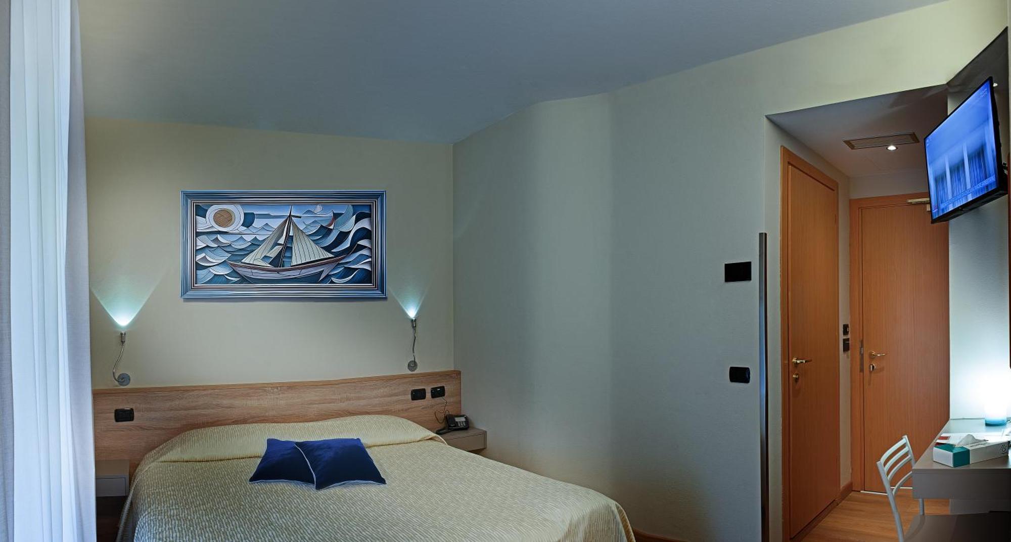 Hotel Savoia لينانو سابيادورو المظهر الخارجي الصورة
